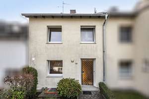 Schöne Wohnlage am Schloßpark Borbeck! Rd. 85 m² Reihenmittelhaus mit tollem Garten