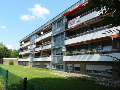 Holzheim: Gemütliche Single-Wohnung mit 2 Zimmern auf ca. 60 m² und Einbauküche
