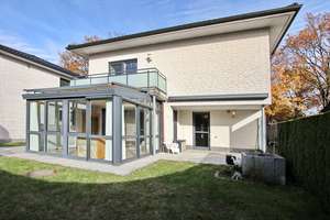 Barrierefreies + modernes Traumhaus für die Großfamilie mit Fahrstuhl + Einlieger-Wohnung! – Die vollständige Adresse der Immobilie erhältst du vom Anbieter., 22399 Poppenbüttel, Hamburg – Vorschaubild 3