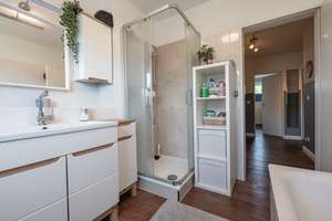 Geräumiges Townhouse mit 6 Zimmer und ausgebautem Dachgeschoss in familienfreundlicher Wohnlage – Die vollständige Adresse der Immobilie erhältst du vom Anbieter., 22397 Duvenstedt, Hamburg – Vorschaubild 15