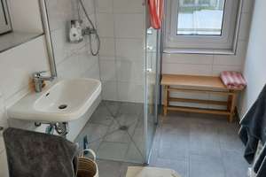 Leben am Wasser in extravaganter Lage 2-Zimmer-Wohnung – Julienne-Trouet-Platz 8, 30453 Limmer, Hannover – Vorschaubild 3