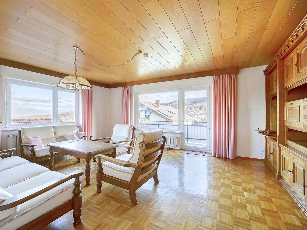 Immobilie in Malsch - Ein Zuhause mit Zukunft: Großzügiges Zweifamilienhaus mit Charme, Scheune und viel Raum zum Leben - Bild 0