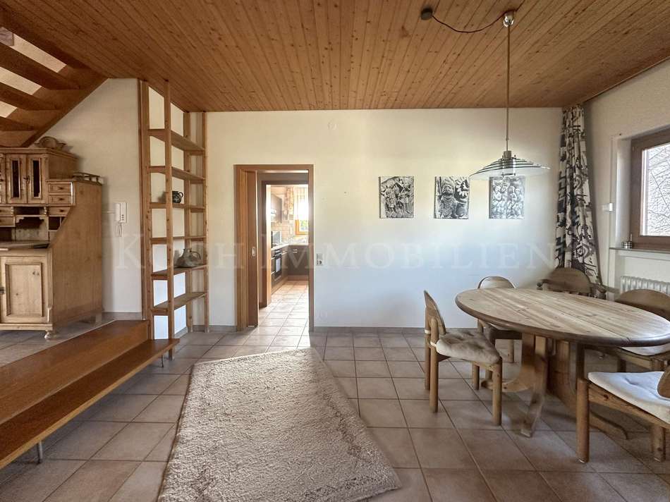 Essbereich & Zugang Küche