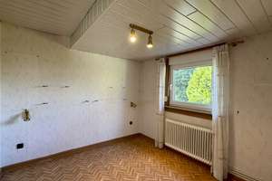 METZ IMMOBILIEN - Charmante Doppelhaushälfte mit großem Garten und Ausbaupotenzial – 60488 Praunheim, Frankfurt am Main – Vorschaubild 14