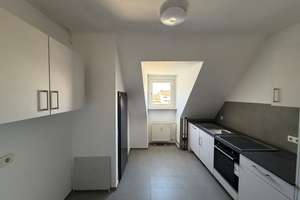 Zentrale 2-Zimmer Dachgeschosswohnung