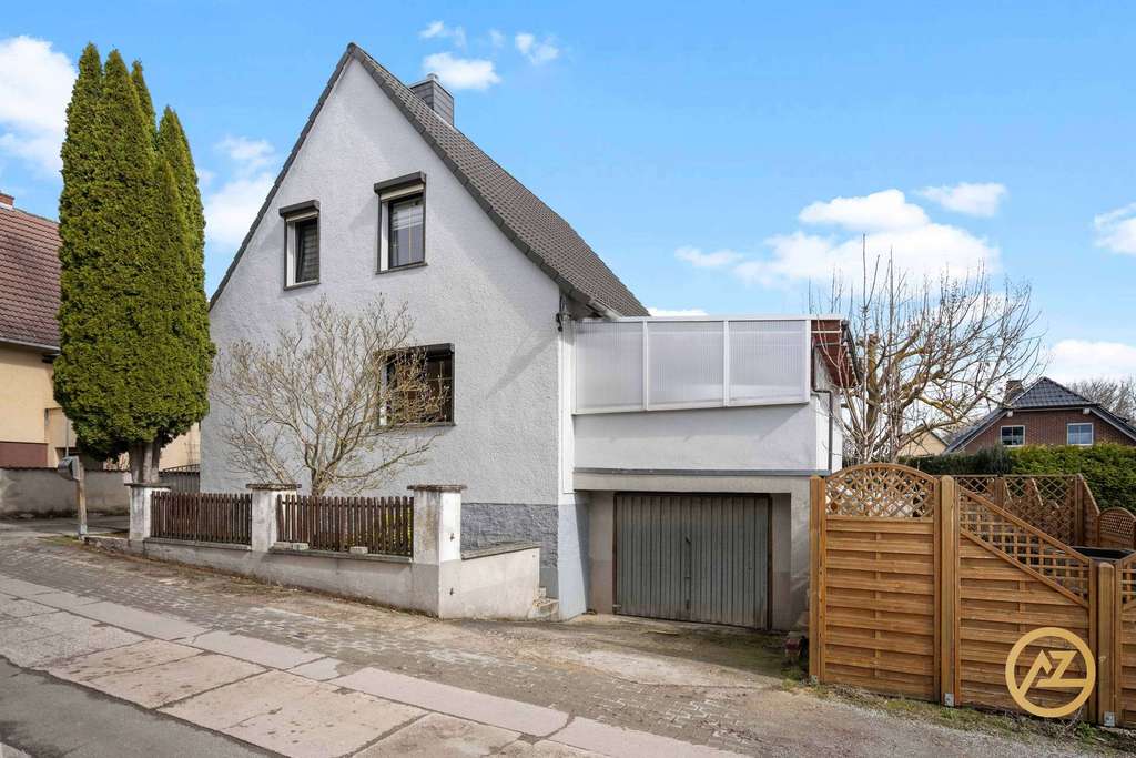 Immobilie in Wanzleben-Börde - „Wohnglück in Bottmersdorf – mit Südterrasse, Kamin, Loggia und viel Platz für Familien“ - Bild 0