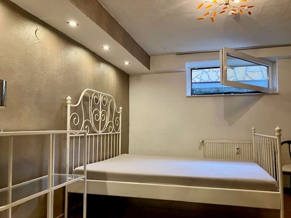 Schlafzimmer UG