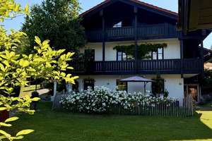 Architektur mit Charakter – modernes Einfamilienhaus mit Einliegerwohnung und schönem Bergblick – Die vollständige Adresse der Immobilie erhältst du vom Anbieter., 83346 Bergen – Vorschaubild 20