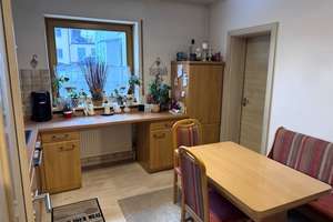 Der eigene Garten inklusive: Wohnung in Metten mit ca. 300 m² Freifläche, Garage & Stellplatz – Die vollständige Adresse der Immobilie erhältst du vom Anbieter., 94526 Metten – Vorschaubild 8