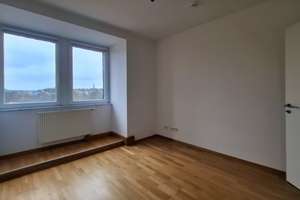 3 Zimmer, moderne Küche, Bad und atemberaubender Blick über Bad Nauheim auf 95m² in 1A Lage, barr – Ernst-Ludwig-Ring 2, 61231 Bad Nauheim – Vorschaubild 10