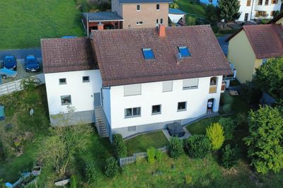 Modernes Wohnen: Saniertes 3-Zimmer-Apartment, Terrasse mit Garten-Idylle im Kahlgrund/Westerngrund