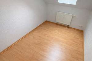 individuelle Dachgeschosswohnung + Maisonette + Sonnenbalkon + vermietet in Schloßchemnitz – Die vollständige Adresse der Immobilie erhältst du vom Anbieter., 9113 Schloßchemnitz, Chemnitz – Vorschaubild 8