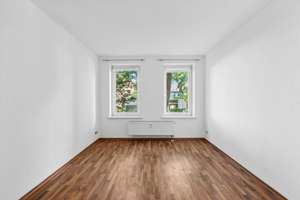 Ihr Wohntraum in Möckern: Sanierter Altbau mit EBK & Balkon ins Grüne – Toskastraße 3, 4159 Möckern, Leipzig – Vorschaubild 3