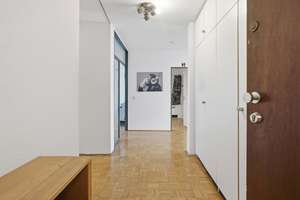 4-Zimmer Wohnung mit Loggia und Tiefgaragenstellplatz in Köln-Niehl – Die vollständige Adresse der Immobilie erhältst du vom Anbieter., 50735 Niehl, Köln – Vorschaubild 2