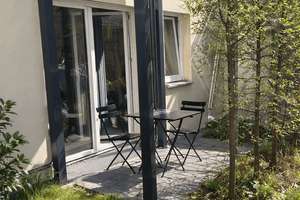 Exklusive 1-Zimmer-Wohnung mit Einbauküche & Gartenzugang in grüner Umgebung