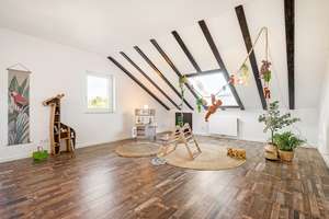 Große Gartenträume in Frankfurt – Familienhaus mit Dachstudio & Platz für alle – 65933 Griesheim, Frankfurt am Main – Vorschaubild 19