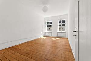 helle und ruhige 2-Zimmer Wohnung mit Balkon! – Die vollständige Adresse der Immobilie erhältst du vom Anbieter., 10439 Prenzlauer Berg, Berlin – Vorschaubild 3
