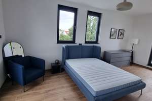 Moderne Doppelhaushälfte im schönen Altglienicke! **Garten / 3 Terrassen / möbliert** – Ewaldstr. 106D, 12524 Altglienicke, Berlin – Vorschaubild 11
