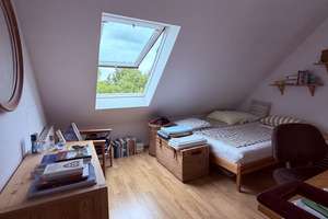 Helle Dachgeschosswohnung in Düsseldrof Benrath zu vermieten – Steinkribbenstr 3, 40597 Benrath, Düsseldorf – Vorschaubild 4