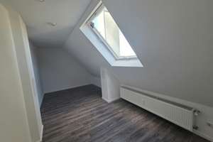 Bezugsfertige 4-Z.-Maisonettewohnung
mit gr. Balkon zentrumsnah und ruhige Lage von Stgt.-Feuerbach – 70469 Feuerbach-Mitte, Stuttgart – Vorschaubild 9