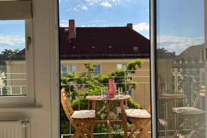 Südstadt -Nähe Stephansplatz - modernisierte Wohnung mit großer Einbau-/Wohnküche im gepflegten Haus