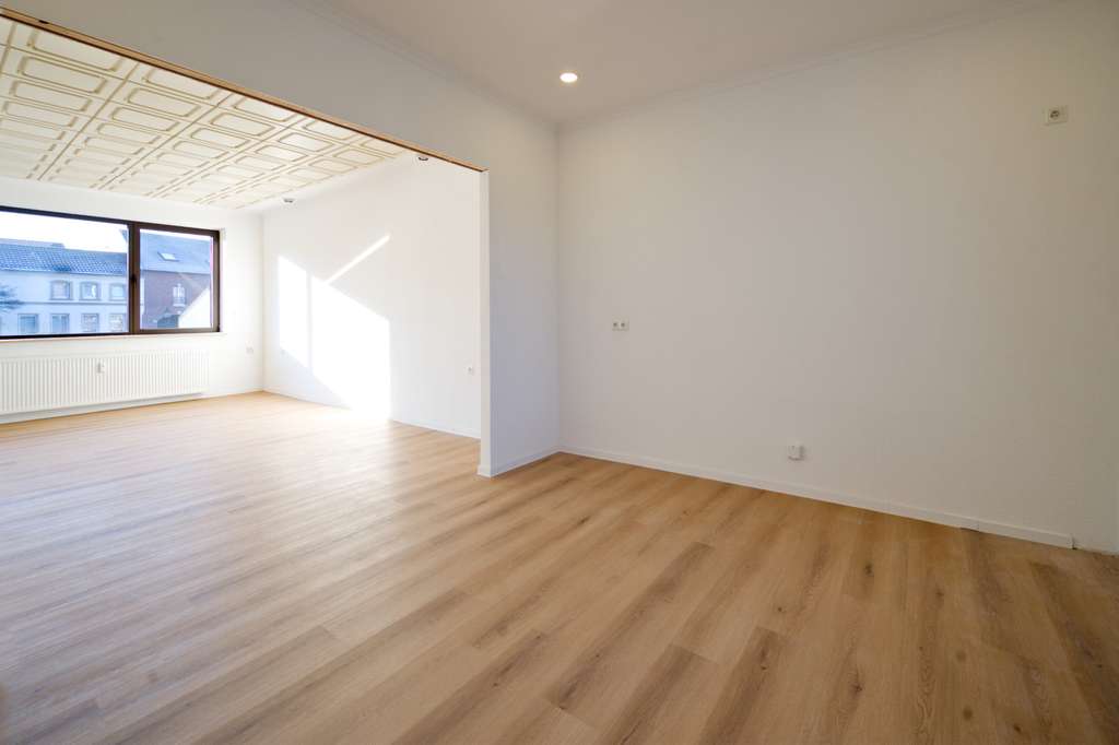 Immobilie in Gangelt - Modernisiertes Stadthaus mit Innenhof und sicherer Perspektive im Ortskern von Gangelt! - Bild 3