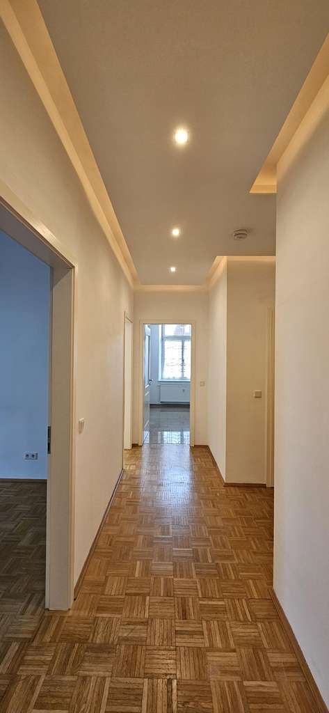 Immobilie in Zwenkau - Außergewöhnliches Wohnen im früheren Rathaus – mitten in der beliebten Seenregion bei Leipzig - Bild 3