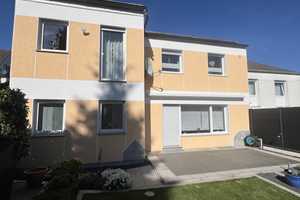 RESERVIERT ++ CHARMANTES 1-2-FAMILIENHAUS FÜR FAMILIEN oder MEHRGENERATIONENHAUS - 2 EINGÄNGE ++ – Solingen – Vorschaubild 2
