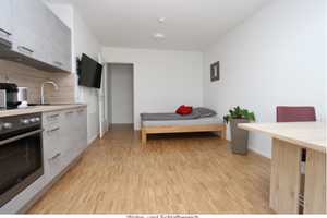 Möbliertes 1-Zimmer-Apartment mit Balkon – Leopoldstraße 204b, 80804 München – Vorschaubild 1