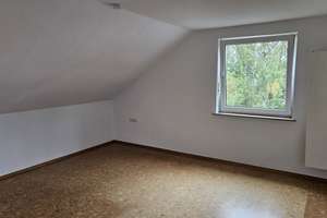 Schöne, Helle 3 Zimmer DG-Wohnung im Neufahrner Zentrum – Die vollständige Adresse der Immobilie erhältst du vom Anbieter., 85375 Neufahrn bei Freising – Vorschaubild 3