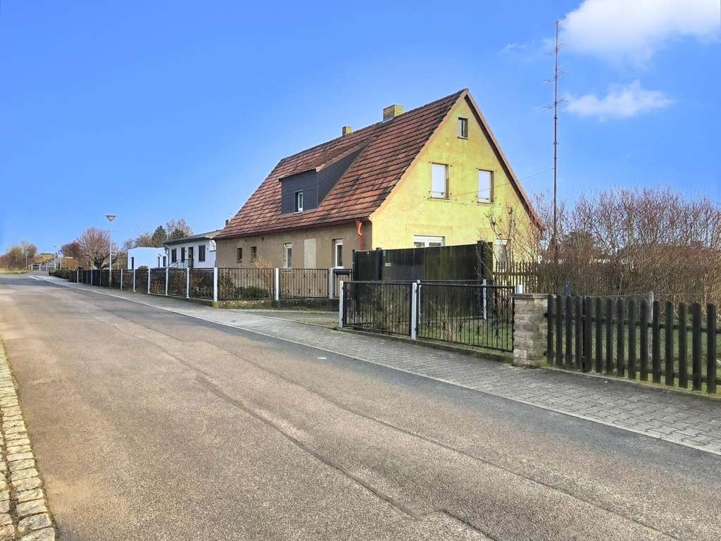 Immobilie in Rackwitz - Landhaus wartet auf neues Leben - Bild 1