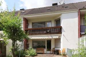 Charmantes Reihenmittelhaus mit Gestaltungsspielraum – ideal für Familien oder Paare mit Ideen! – Lichtenturmweg 23, 33100 Kernstadt, Paderborn – Vorschaubild 2