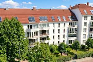 Wohnen über den Dächern von Hamburg – 3 Zimmer Komfort-Eigentumswhg. | 84qm2, Kamin, Tiefgaragenpl. – Die vollständige Adresse der Immobilie erhältst du vom Anbieter., 22043 Jenfeld, Hamburg – Vorschaubild 9