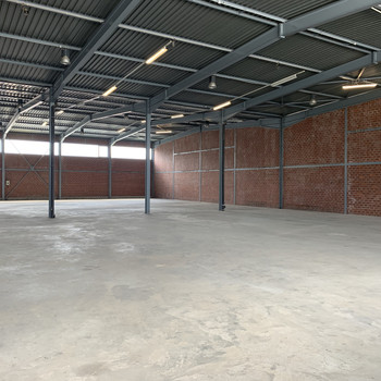 Attraktive Gewerbehalle in Bochum | zahlreiche Stellplätze | RUHR REAL