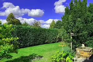 Geräumiges Mehrfamilienhaus mit drei separaten Wohnungen und gepflegtem Garten – Fürth (Kreis) – Vorschaubild 1