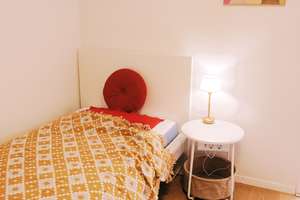 8-min to HBF: Furnished, Sunny [PRIVATE ROOM in WG] Next to S+U-Bahn [U6], Large Kitchen-Diner – Konrad-Peutinger-Straße 21, 81373 Mittersendling, München – Vorschaubild 6