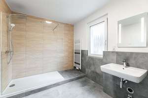 Wunderschöne 2 Zimmer Terrassenwohnung, mit Stellplatz und voll möbliert! – Moritzbergstraße 32, 90482 Laufamholz, Nürnberg – Vorschaubild 9