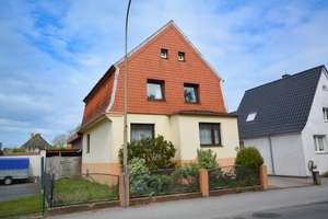 Ein- / Zweifamilienhaus mit Garten und Keller in zentraler Lage – Die vollständige Adresse der Immobilie erhältst du vom Anbieter., 23566 Sankt Gertrud, Lübeck – Vorschaubild 4