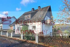 Ein- oder Zweifamilienhaus in ländlicher Lage  – Die vollständige Adresse der Immobilie erhältst du vom Anbieter., 53474 Bad Neuenahr-Ahrweiler – Vorschaubild 1