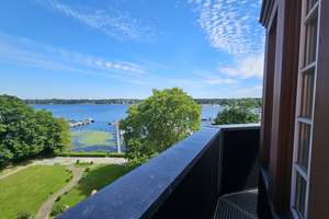 Rarität am Großen Wannsee – Traumwohnung mit Turmzimmer, 360°-Blick & eigenem Steg – Die vollständige Adresse der Immobilie erhältst du vom Anbieter., 14109 Wannsee, Berlin – Vorschaubild 14