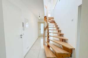 Helle und großzügige 3,5-Zimmer Maisonettewohnung mit EBK und Balkon! – 70327 Untertürkheim (Ortsteil), Stuttgart – Vorschaubild 9