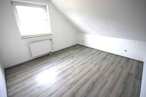 Ruhige, freundliche 2-Zi. Wohnung mit Balkon nähe Bayarena – Alsenstraße 1b, 51373 Wiesdorf, Leverkusen – Vorschaubild 4