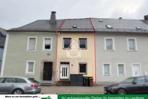 Charmantes Reihenhaus am Weißenstädter See – Die vollständige Adresse der Immobilie erhältst du vom Anbieter., 95163 Weißenstadt – Vorschaubild 1