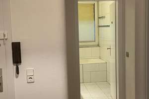 Blick ins Grüne: Schöne 2-Zimmer-Wohnung in Oberkassel/Balkon – Die vollständige Adresse der Immobilie erhältst du vom Anbieter., 40545 Oberkassel, Düsseldorf – Vorschaubild 20