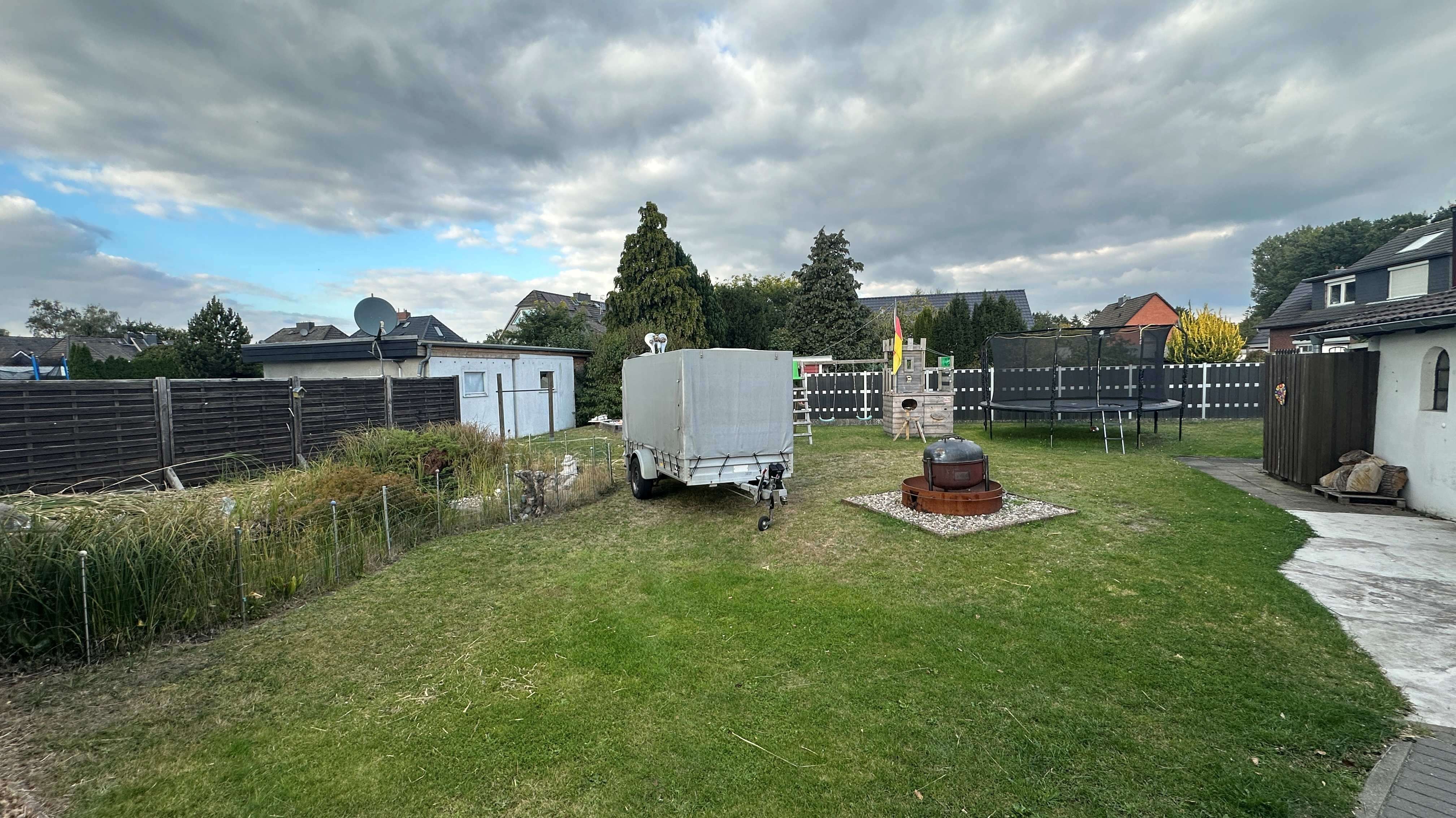 Solides, kleines Mehrfamilienhaus mit Vollkeller und Doppelgarage in Moorrege, Pinneberg Kreis – Bild 4