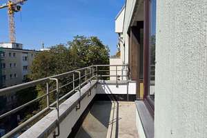 Freie 2-Zimmer-Wohnung mit Dachterrasse und Fahrstuhl nur 300 Meter vom Kudamm! – Die vollständige Adresse der Immobilie erhältst du vom Anbieter., 10629 Charlottenburg, Berlin – Vorschaubild 3