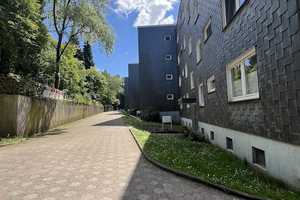 Einziehen&wohlfühlen - 3 Zimmer mit Balkon ab sofort frei ! – Sedanstraße 1, 42855 Remscheid – Vorschaubild 2