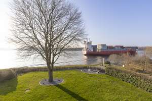 Einmaliger 180° Wasserblick auf 3 Ebenen!
Traumhaus am Nord-Ostsee-Kanal! – Die vollständige Adresse der Immobilie erhältst du vom Anbieter., 24790 Schacht-Audorf – Vorschaubild 14