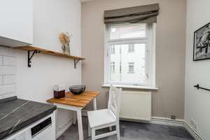 BEZUGSFREIE 2 ZIMMER ALTBAUWOHNUNG IN PRENZLAUER BERG – Erich-Weinert-Straße 16, 10439 Prenzlauer Berg, Berlin – Vorschaubild 9