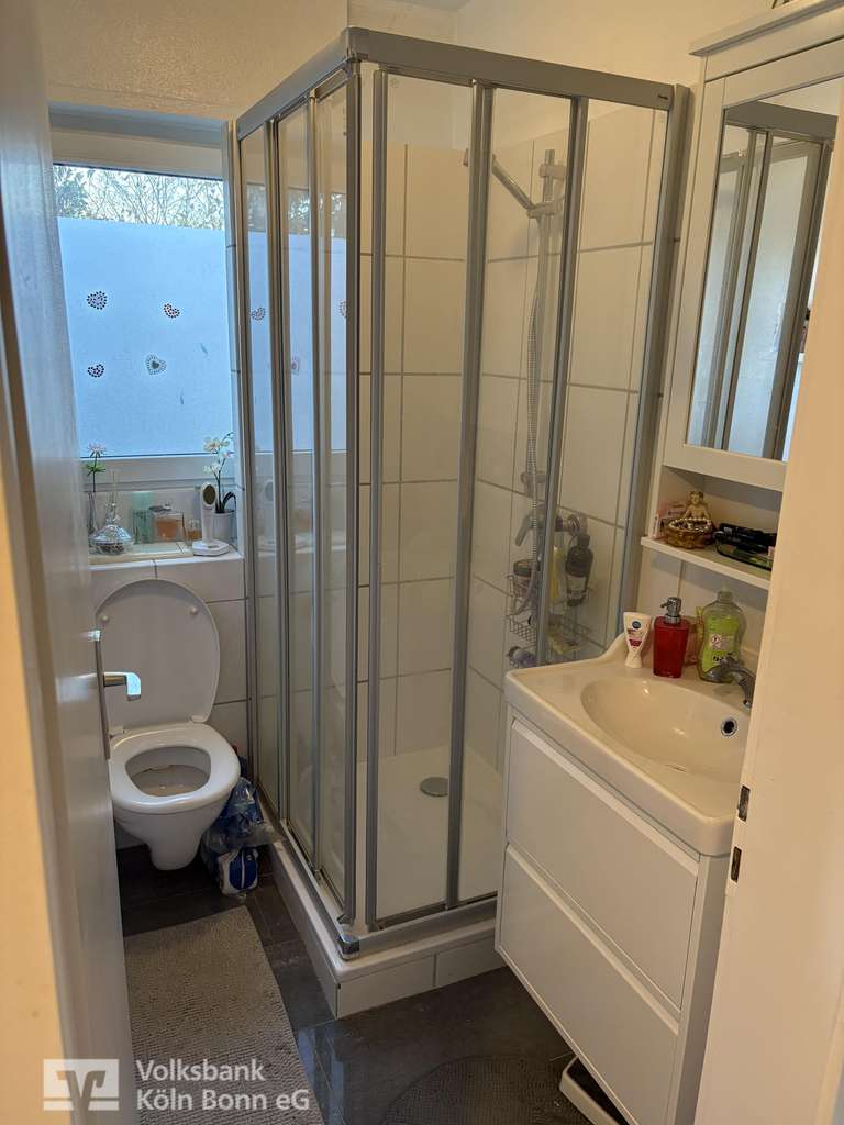 Immobilie in Bad Honnef - Bad Honnef-Aegidienberg - Doppelhaus mit jeweils zwei Wohneinheiten und tollem Garten. - Bild 2